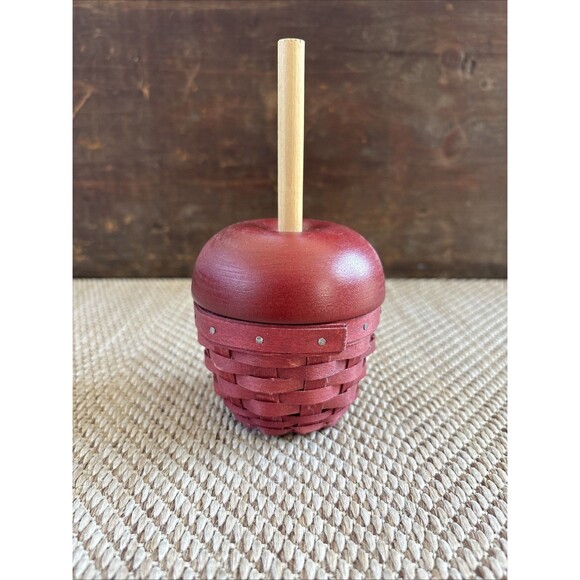 Longaberger Collectors Club 2010 Candy Apple Basket - Picture 1 of 12